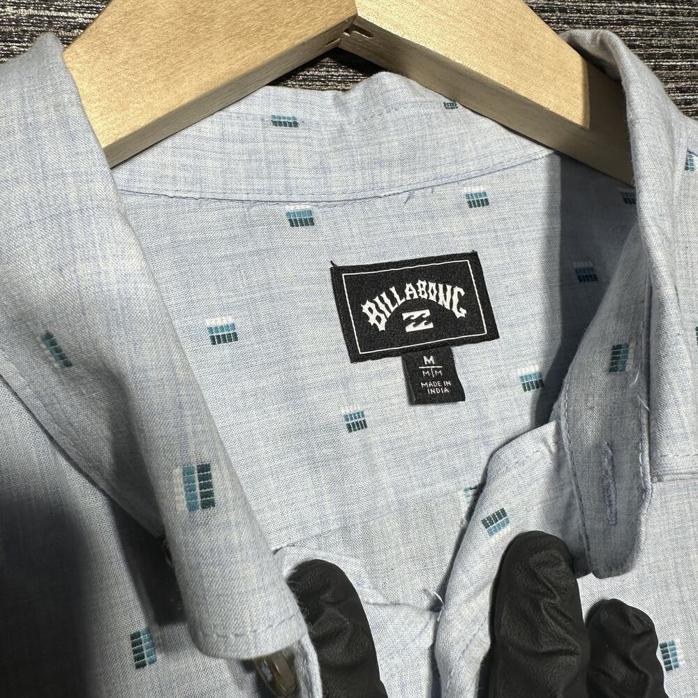 Billabong Shirt Men's Medium Blue Geomtric Short Sleeve Button Up ABBWT00112 - Picture 3 of 13